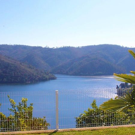 Lago Azul Villas Ferreira do Zezere Bagian luar foto