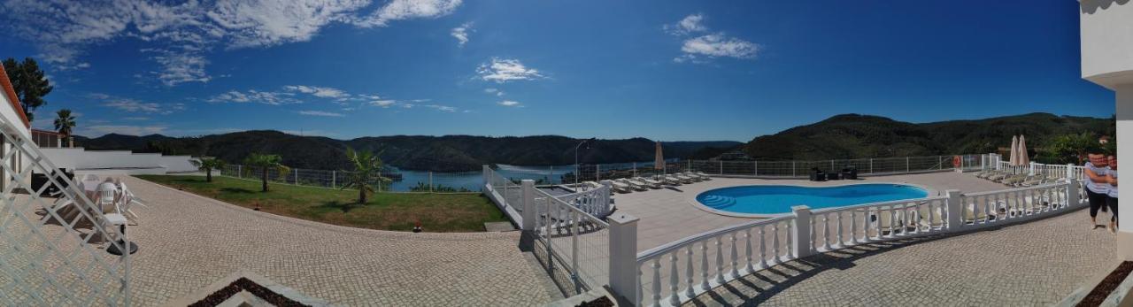 Lago Azul Villas Ferreira do Zezere Bagian luar foto