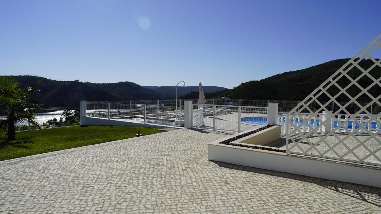 Lago Azul Villas Ferreira do Zezere Bagian luar foto