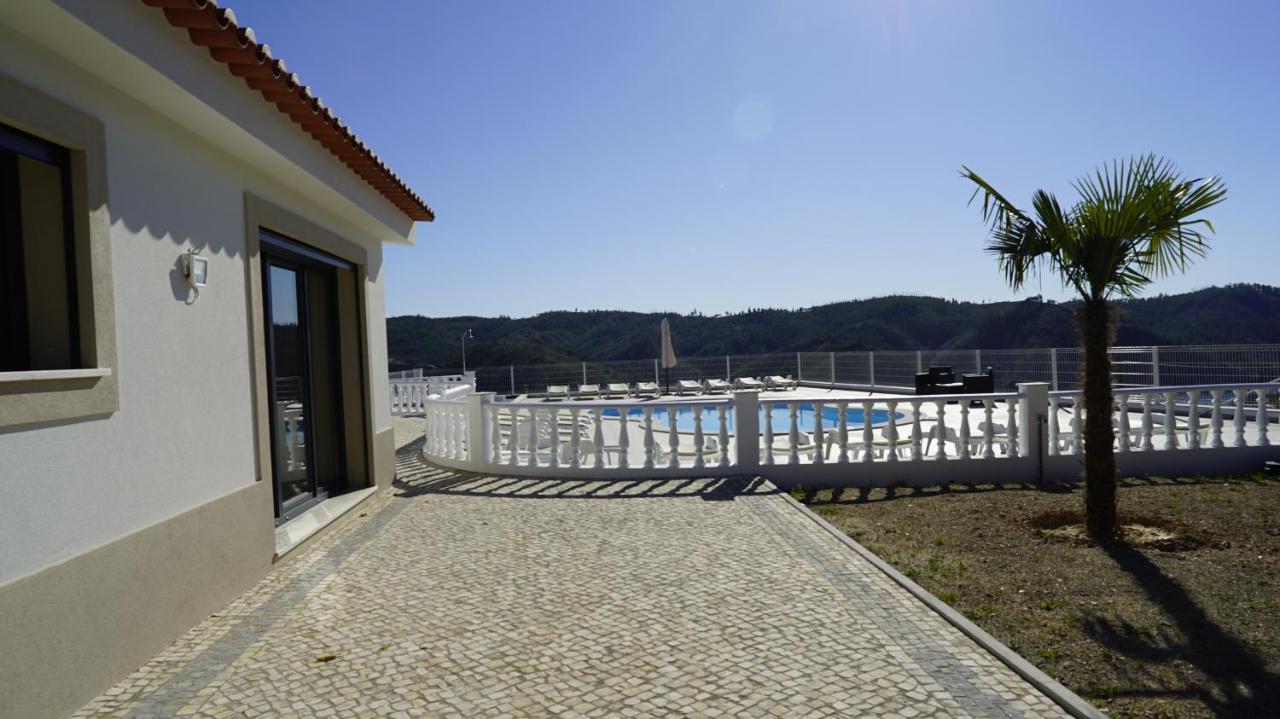 Lago Azul Villas Ferreira do Zezere Bagian luar foto