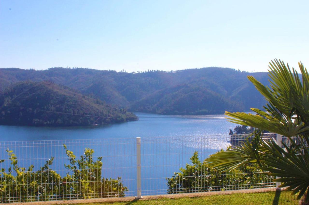 Lago Azul Villas Ferreira do Zezere Bagian luar foto